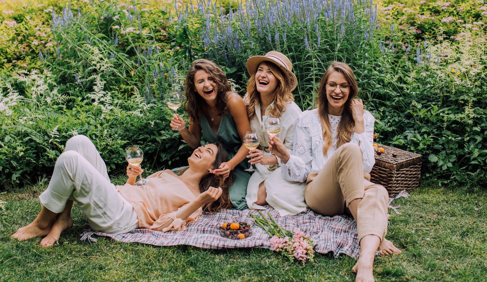 22 Interesting Things to Do With Friends